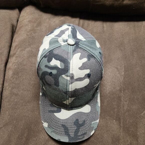 Camo Baseball Cap - Picture 2 of 4